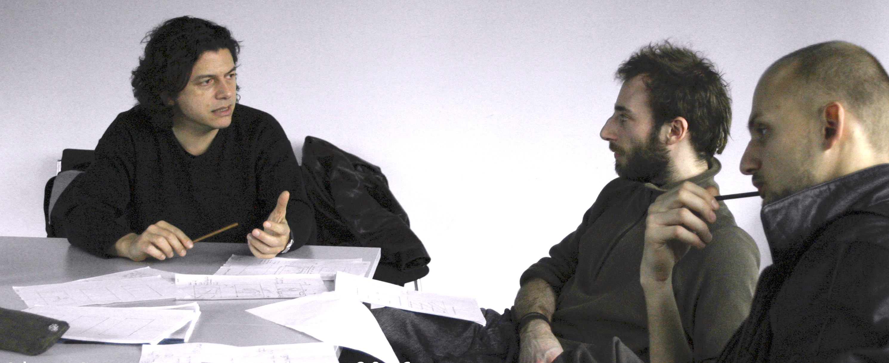 Ciro Cappellari Mentoreing Stundents on a writing Project